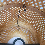 Lámpara de pie de mimbre "Onna"