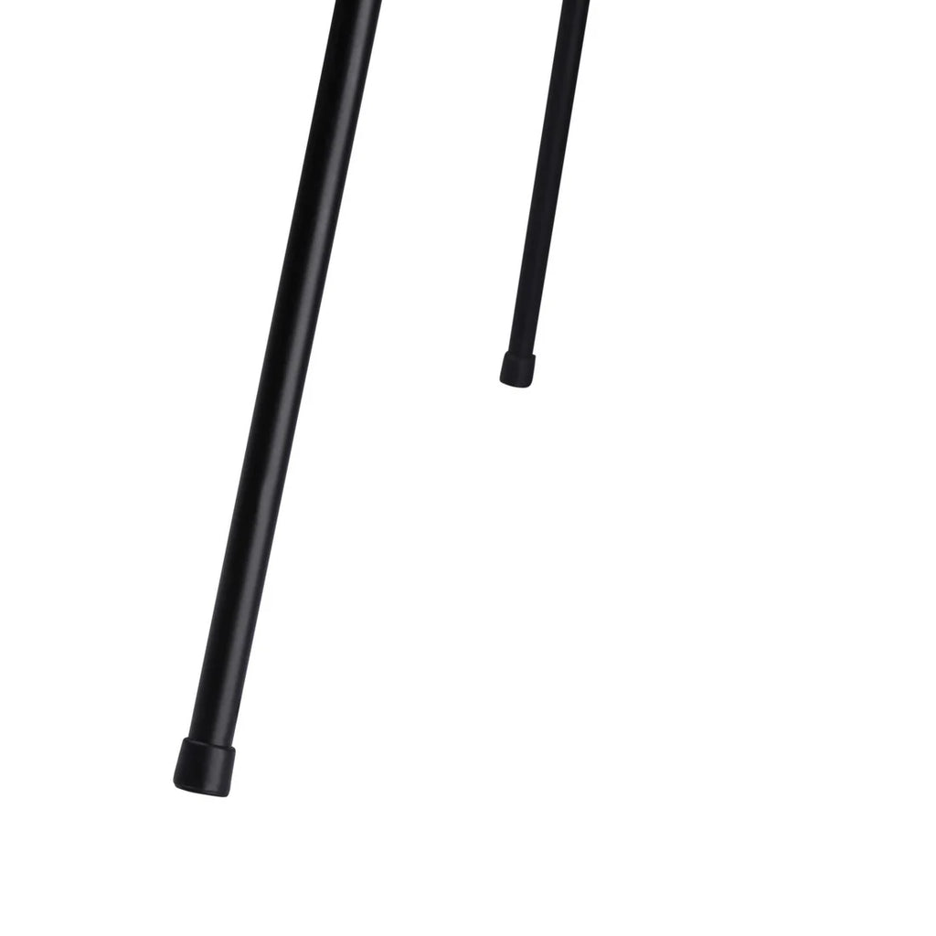 Lámpara de pie de mimbre "Onna"