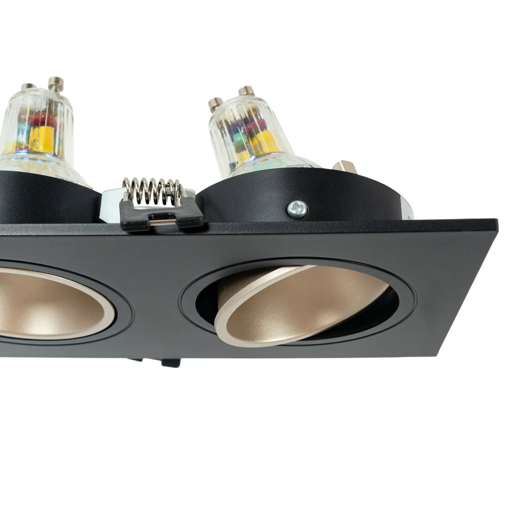 Kit downlight cuadrado basculante triple Bajo UGR + Portalámpara + Bombilla GU10