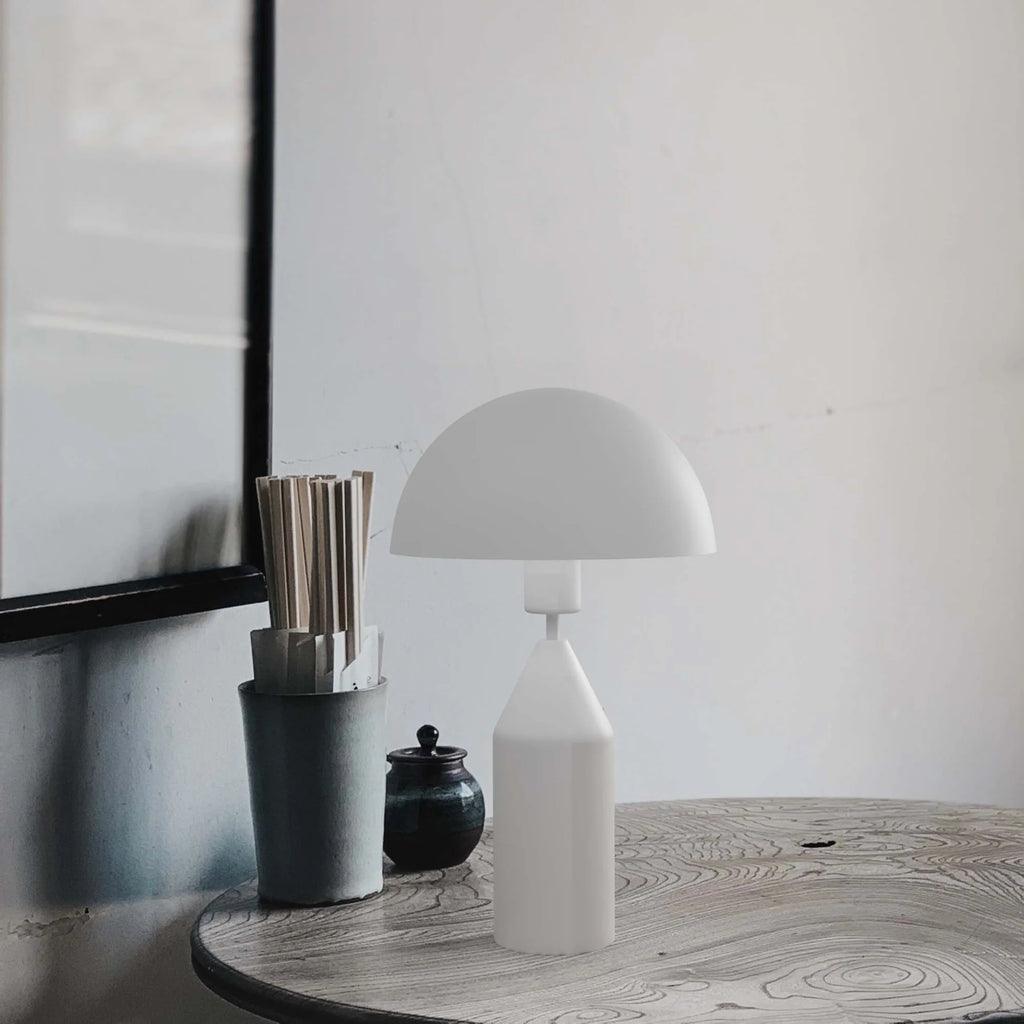 Lámpara de mesa de metal "Cutt" - E27