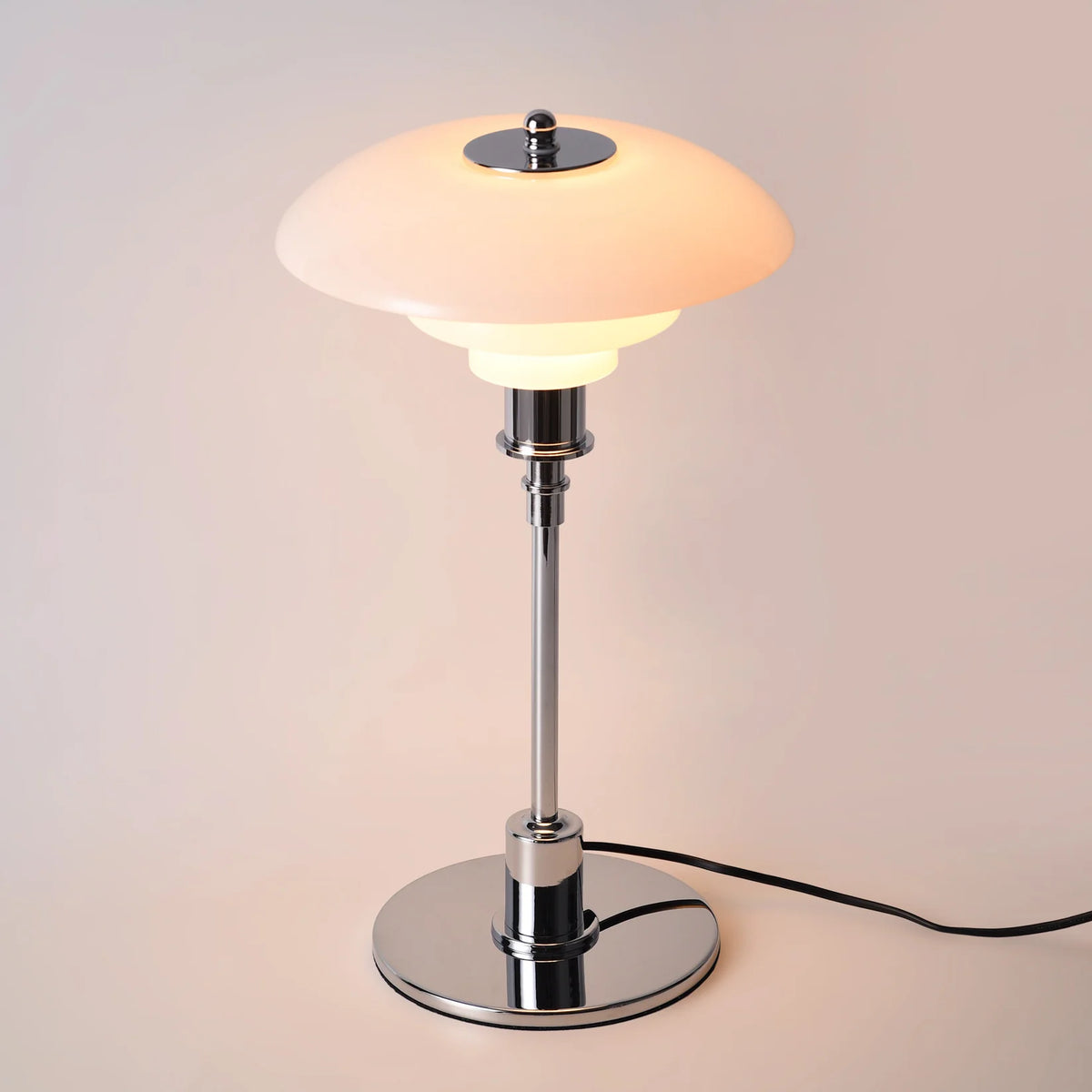 Lampara de mesa de diseño "Marshal"