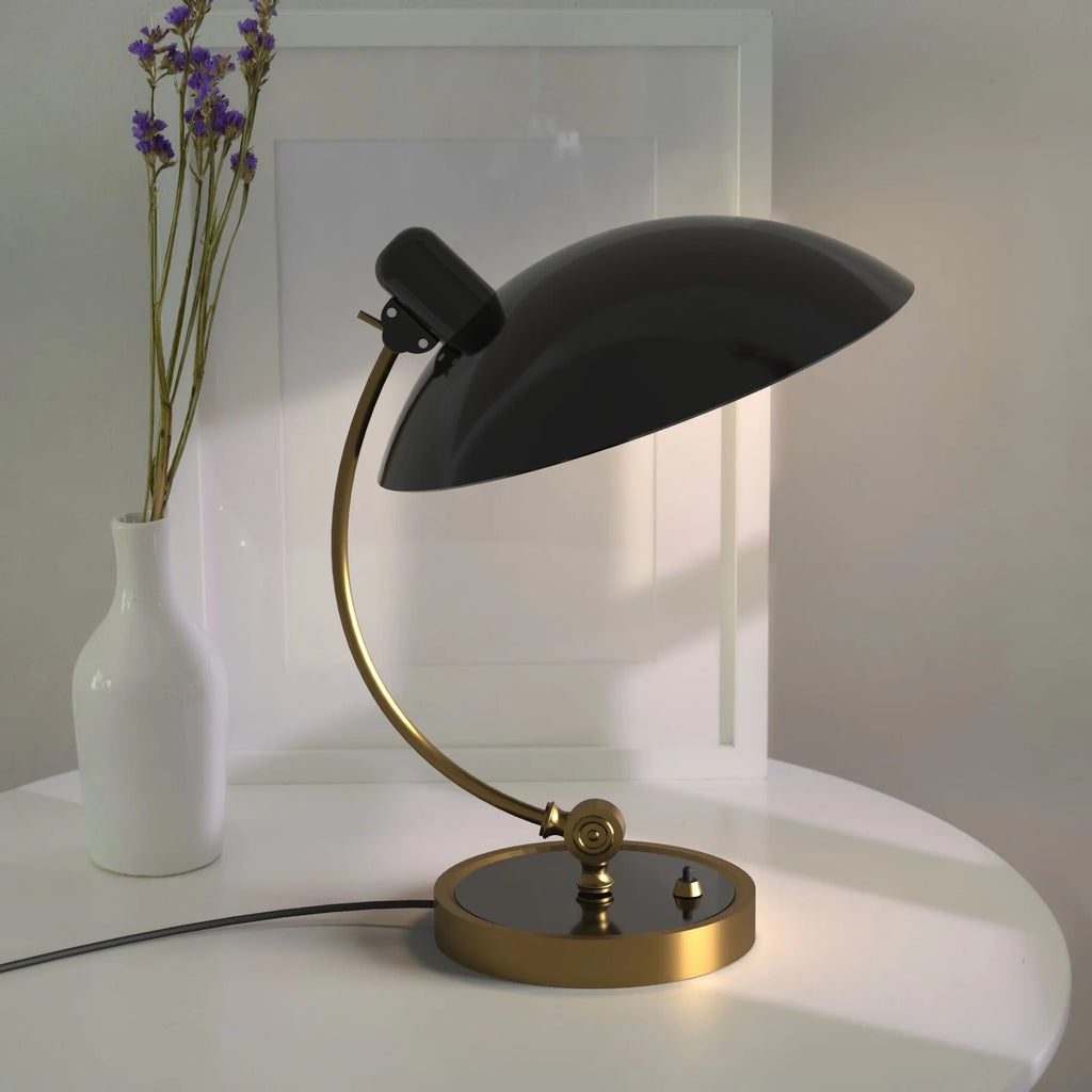 Lámpara de mesa de diseño "Ulia"