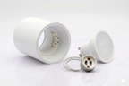 Kit Spot de superficie tubular Bajo UGR + Portalámparas + Bombilla GU10 - Corte Ø85 mm