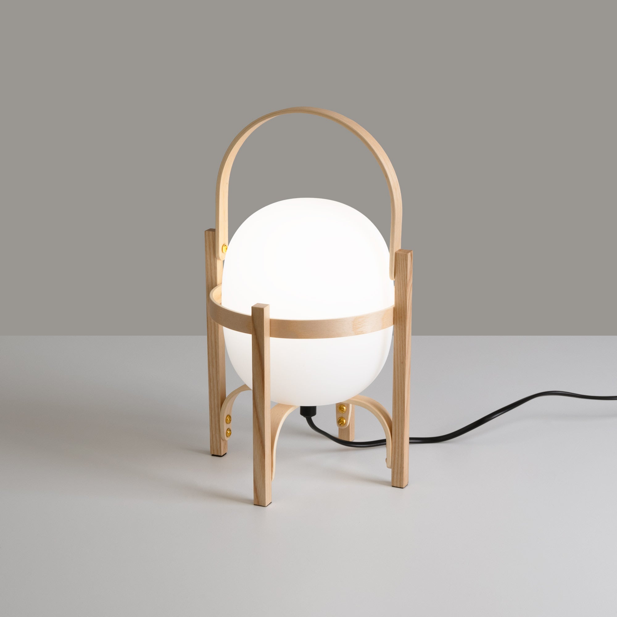 Lámpara de mesa de diseño "Megan" - 19 x 32 cm