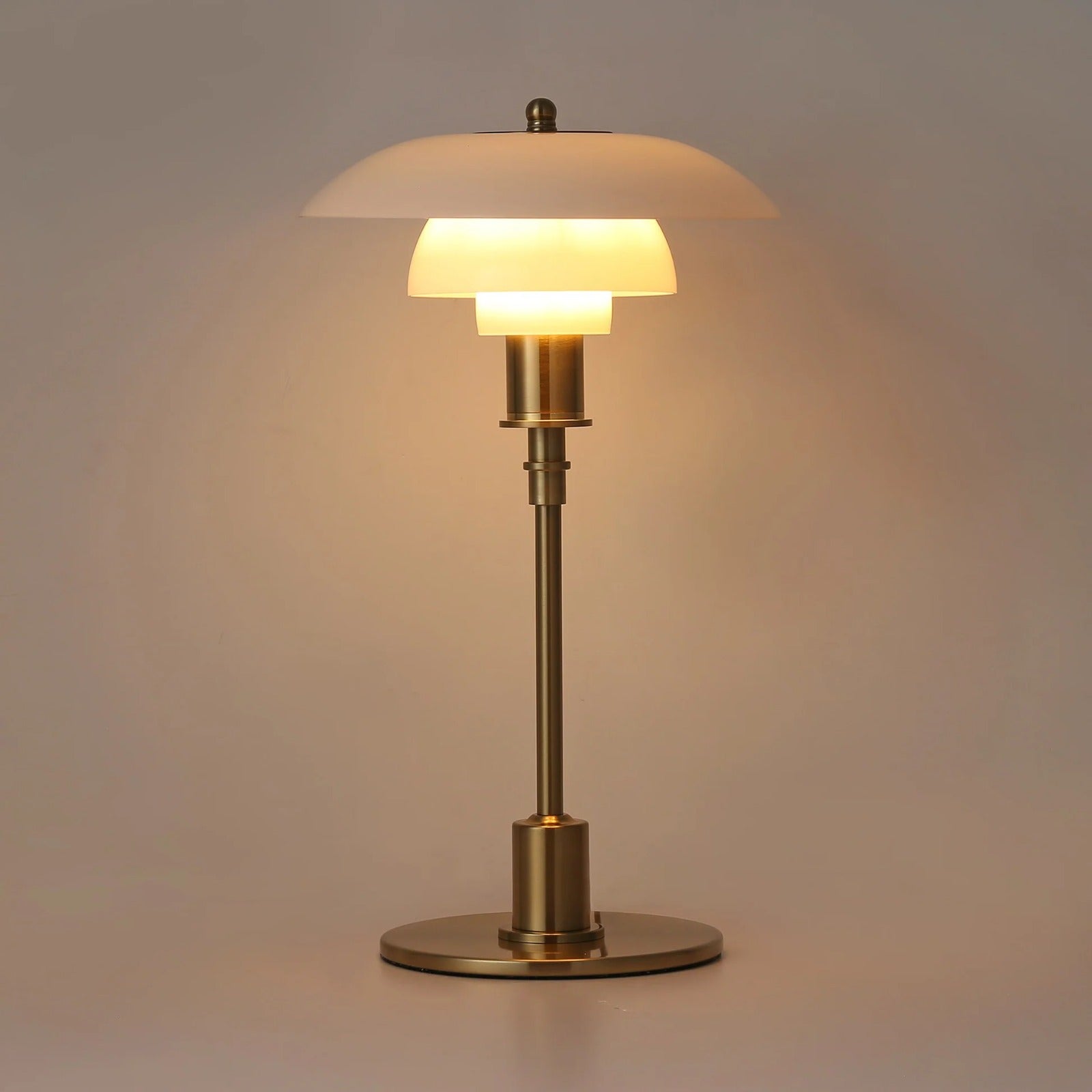 Lampara de mesa de diseño "Marshal"