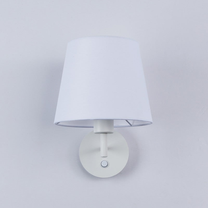 Aplique de pared con pantalla e interruptor Classic "RIGA" - E27