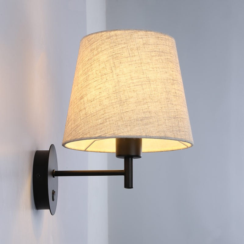 Aplique de pared con pantalla e interruptor Classic "RIGA" - E27