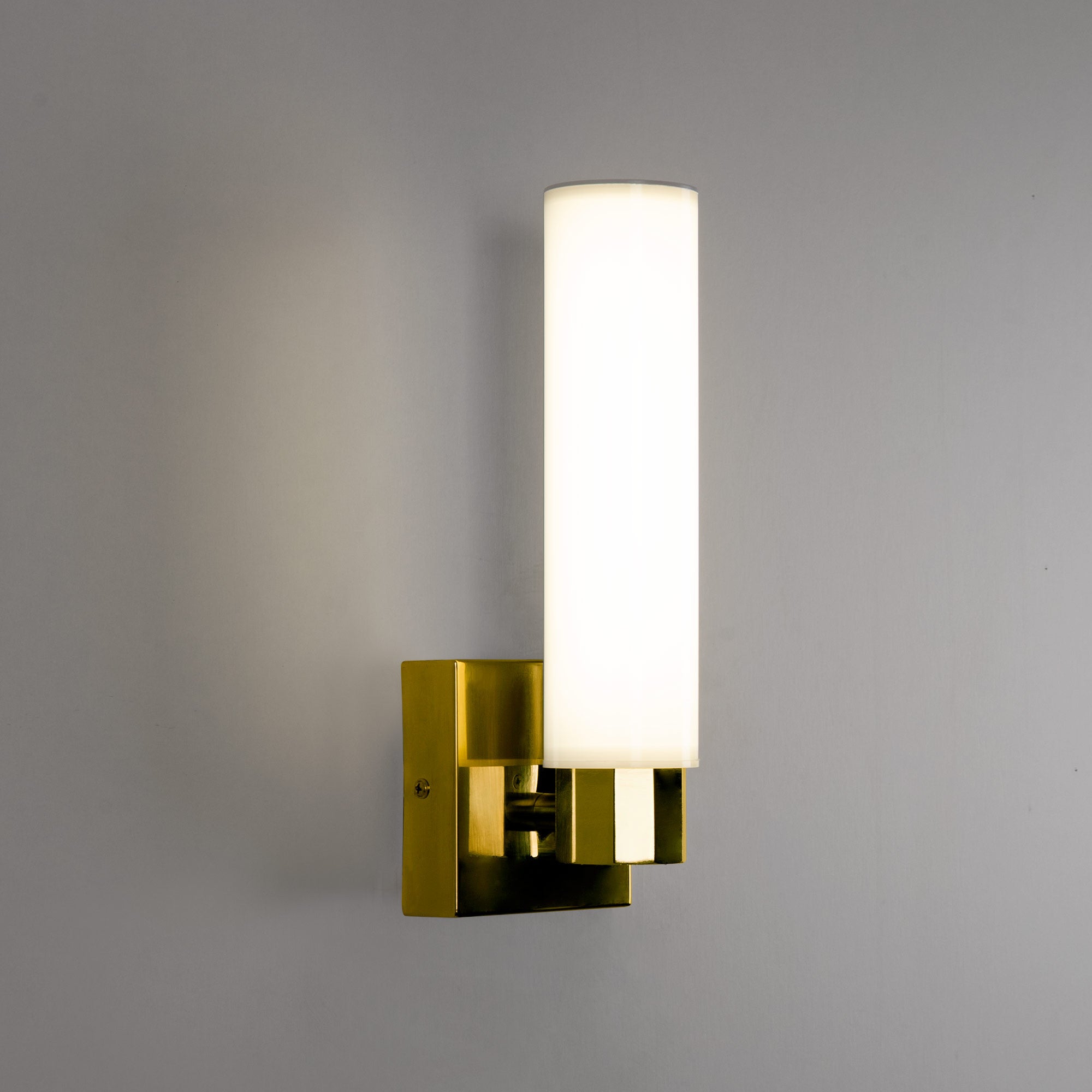 Aplique LED tubular para baño - 4W - 320lm - IP44