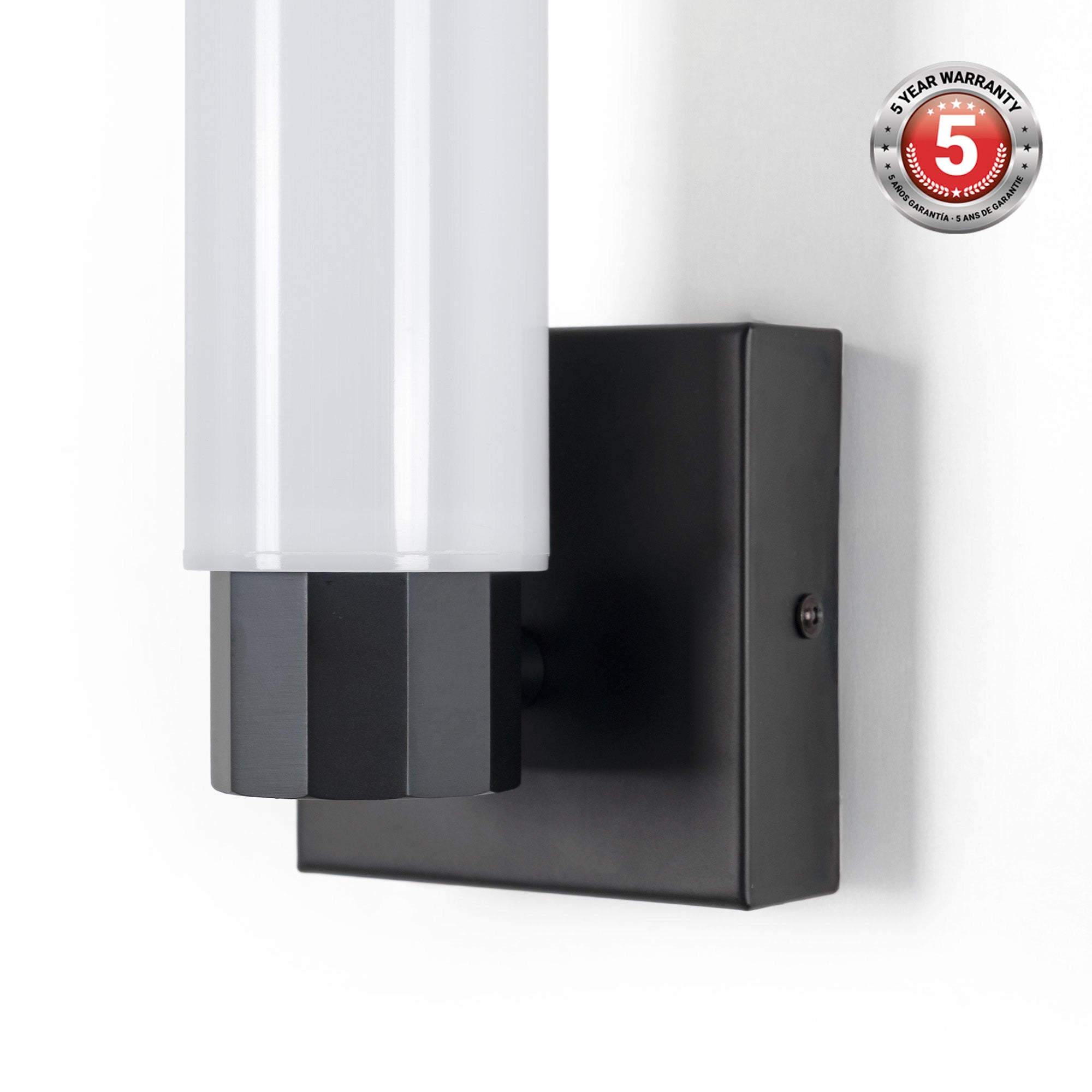 Aplique LED tubular para baño - 4W - 320lm - IP44