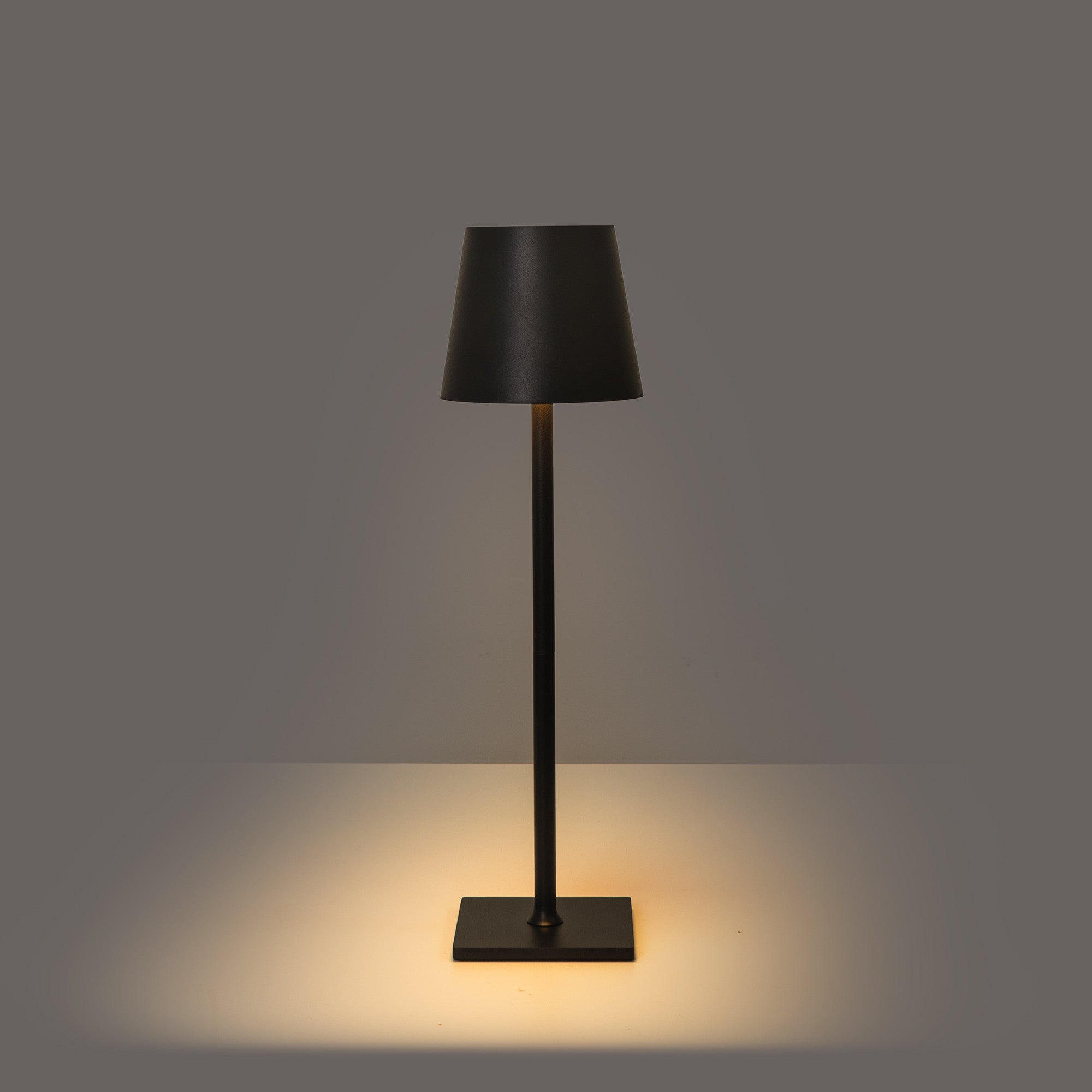 Lámpara de mesa portátil LED CCT "Laura" - 1,5W - Táctil - Intensidad regulable