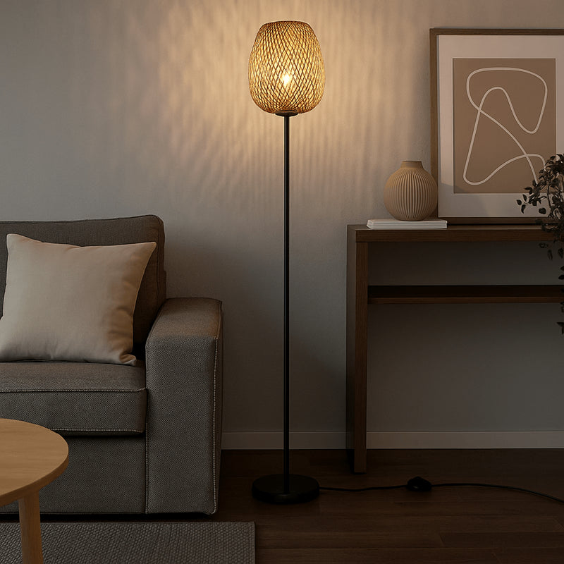 Lámpara de pie en mimbre "NIKKO"