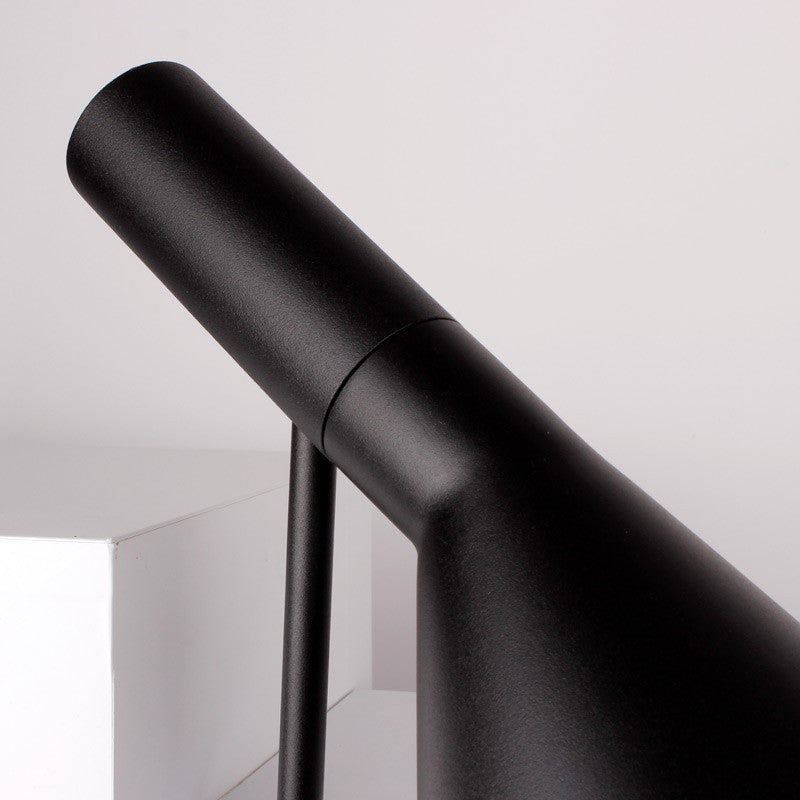 Lampara de mesa de diseño "Marlene"